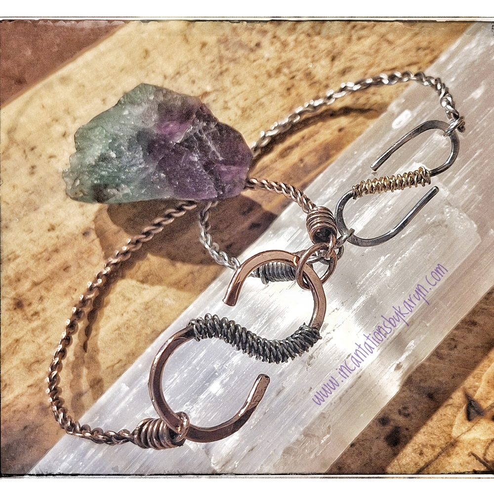 Rope and hook bracelet